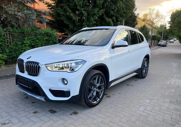 BMW X1 cena 100000 przebieg: 121000, rok produkcji 2018 z Zgorzelec małe 497